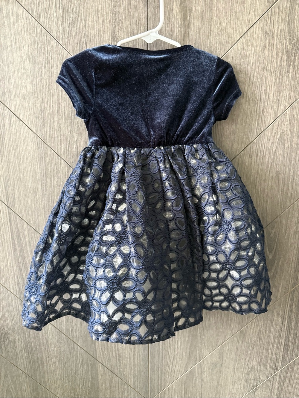 Blueberi Boulevard Girls Navy Velvet Dress with Silver Sash & Bow - Picture 2 of 2